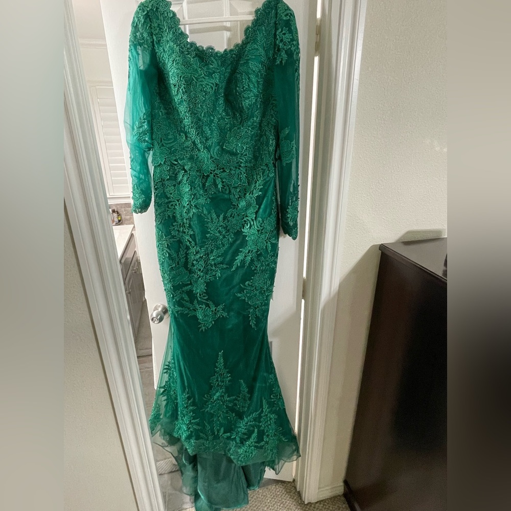 Long Green Color Gown Size 6-8